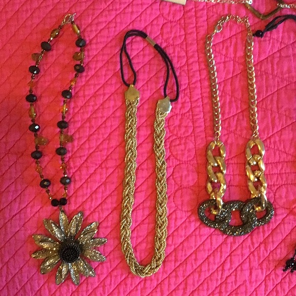 Jewelry Bundle includes a ring from the Suzanne Somers Collection. - Picture 2 of 10